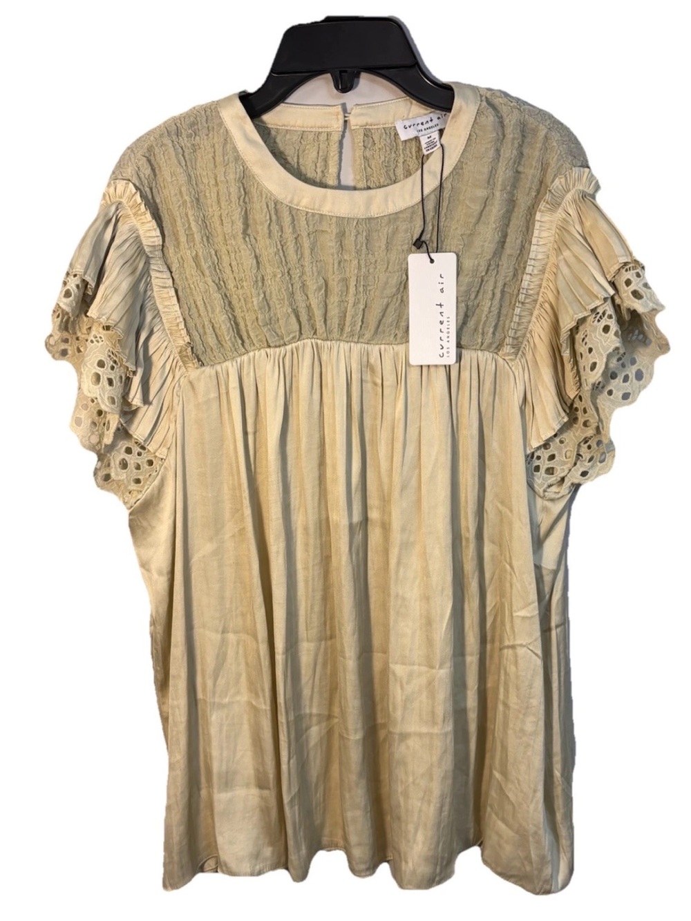 NWT CURRENT AIR Anthropologie
Eyelet Sleeve Top Blouse Womens M
Chartreuse Green